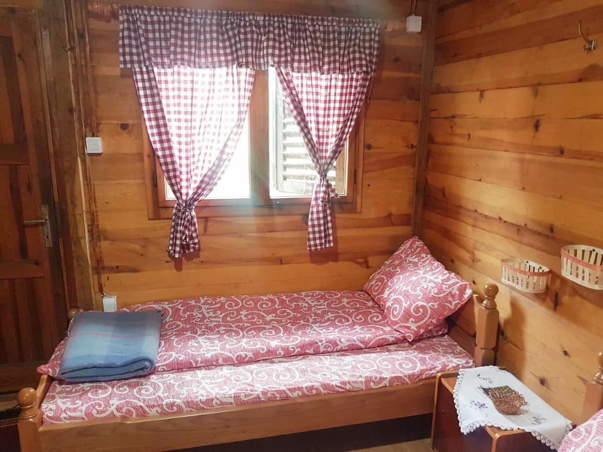 Log Cabin Uvac Nova Varoš Екстериор снимка